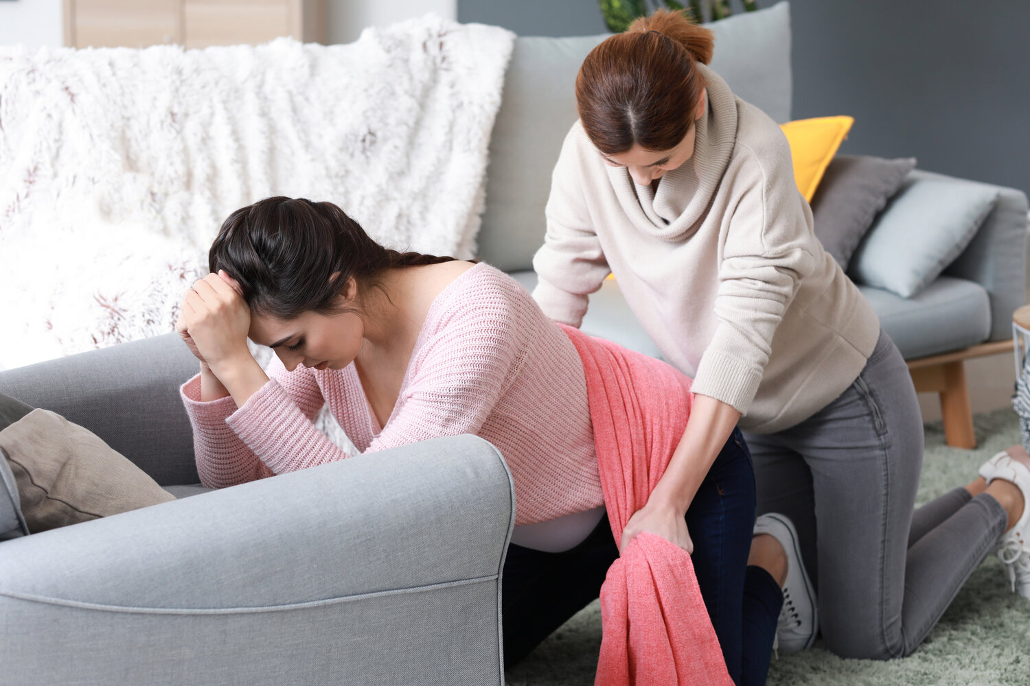 Couple receiving doula support during pregnancy in Ireland
